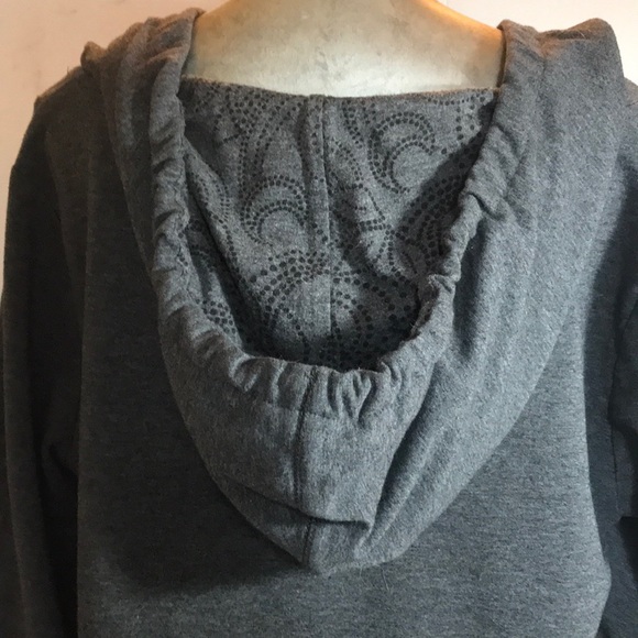 “ROOTS” Active Grey Sweatshirt Ladies Hoodie. - Picture 6 of 11